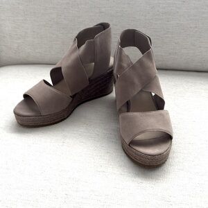 Eileen Fisher Willow Espadrille Sandals. Earth. Size 8. New With Tags, Packaging
